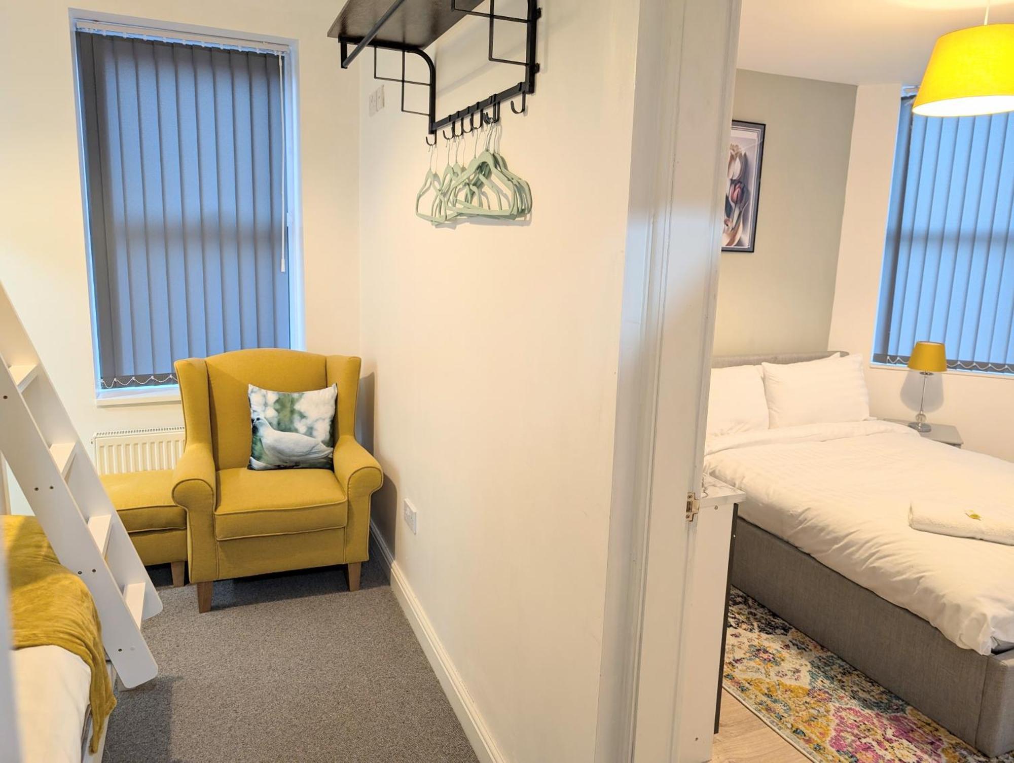 بلاكبول Blok 3 -Jacuzzi Suites, Apartment & Ensuite Rooms المظهر الخارجي الصورة